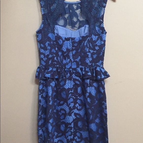 Lilly Pulitzer Blue Floral Lace Peplum Kiri Dress - Picture 2 of 3